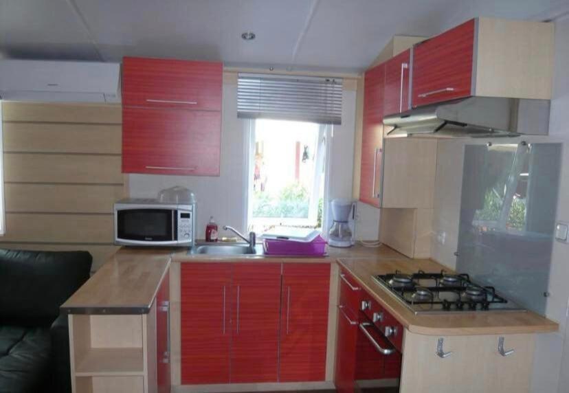 Mobil Les Sables D'or Agde Campsite *